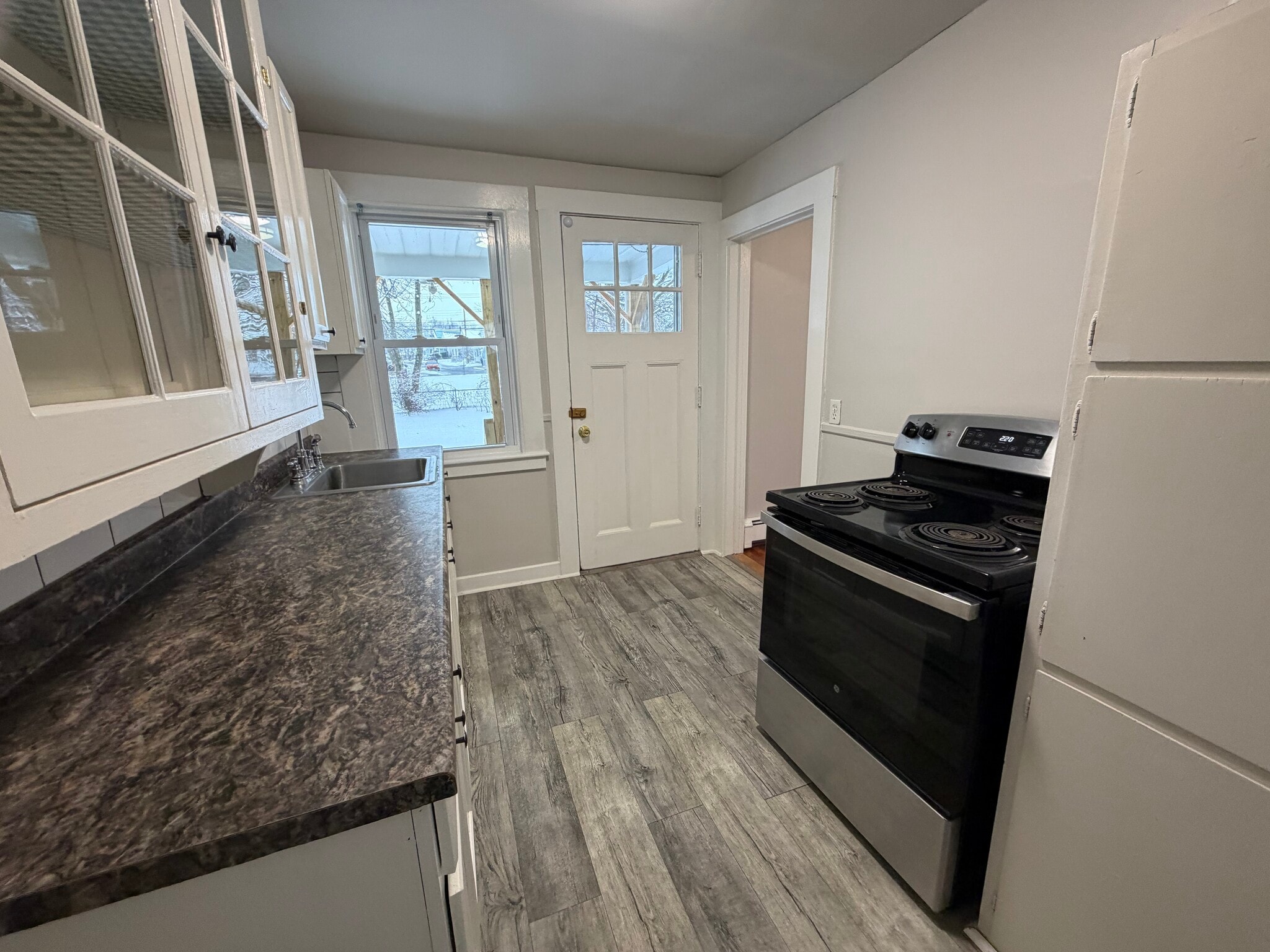 Building Photo - 34 Grand Ave