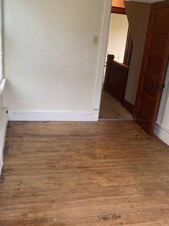 Building Photo - Dallastown SD 3 Bedroom House-Yard, Parking