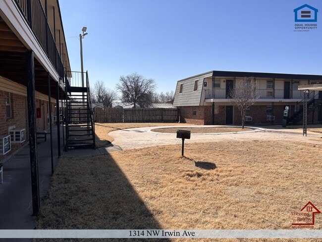 Building Photo - 1314 NW Irwin Ave