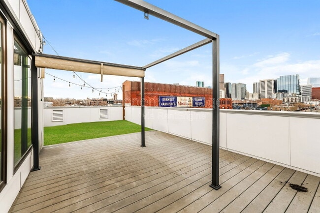 Building Photo - 2507 Larimer St