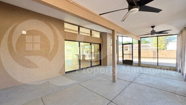 Building Photo - 214 N Silverado St