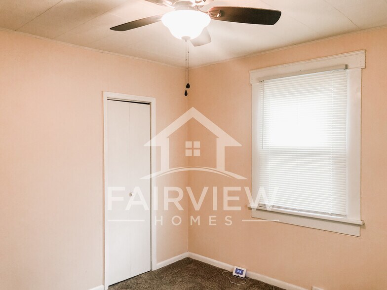 Bedroom 1 - 3520 Demott St