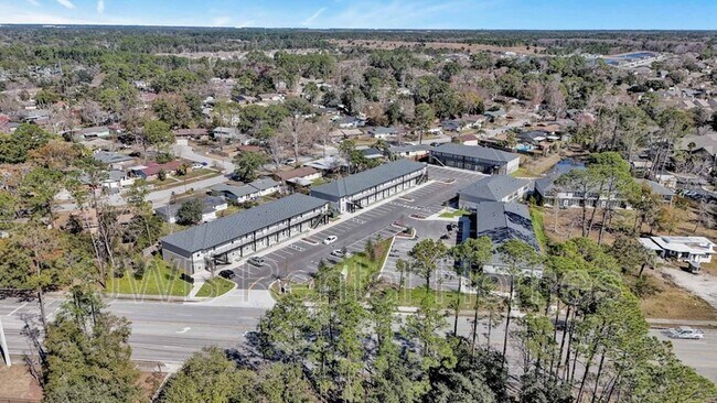 Building Photo - 10109 Old St Augustine Rd