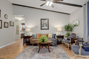 Building Photo - 501 Wolverton Dr