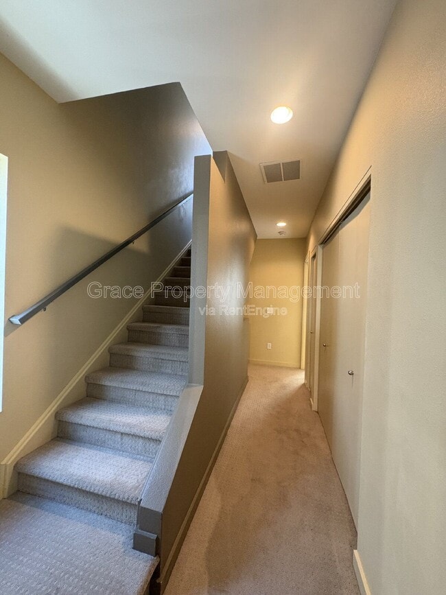 Building Photo - 3400 Larimer St