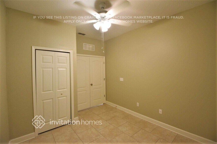Building Photo - 12345 Ridgedale Dr