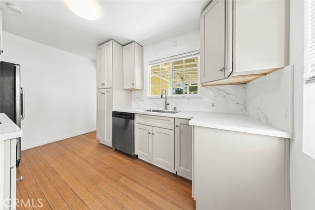 Building Photo - 19148 Saticoy St