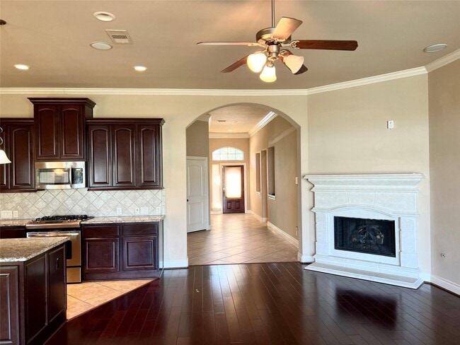 Building Photo - 25419 Lockspur Dr