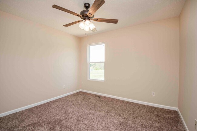 Building Photo - Knoxville 37849 - 3BR/2.5BA home with wash...