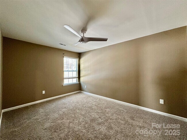 Building Photo - 1210 Leno Ln