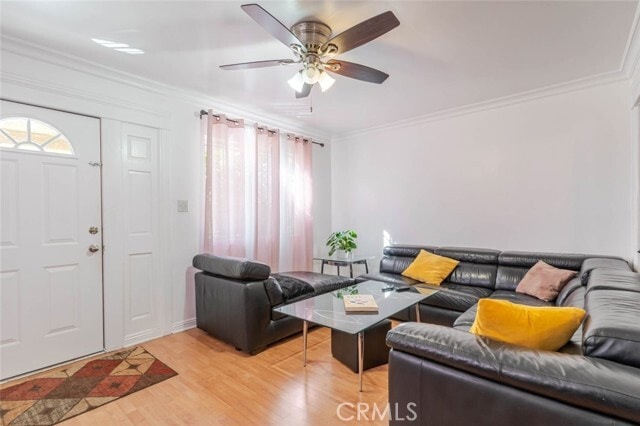 Building Photo - 5253 Fountain Ave