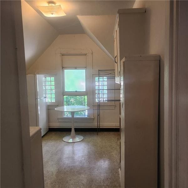 Building Photo - 602 Mulberry St