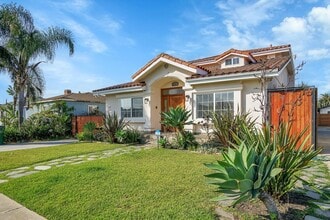 Building Photo - Get This House Now