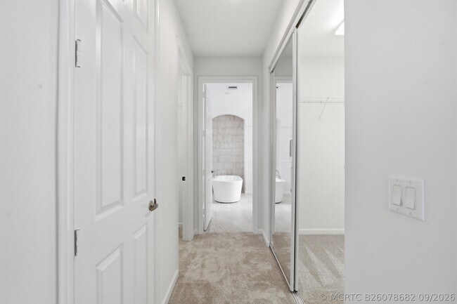 Building Photo - 5513 SW Windward Way