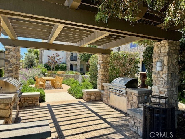 Building Photo - 45 Brownstone Way