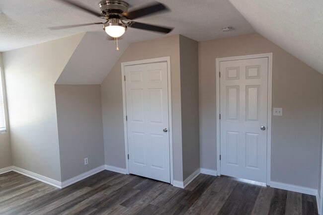 Building Photo - 10504 Pebblestone Cir