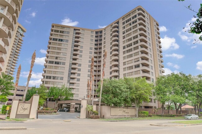 Building Photo - 3525 Sage Rd