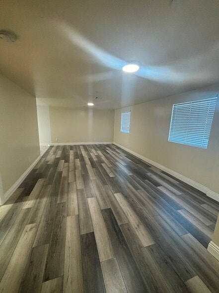 Primary Photo - 1229 W Gage Ave