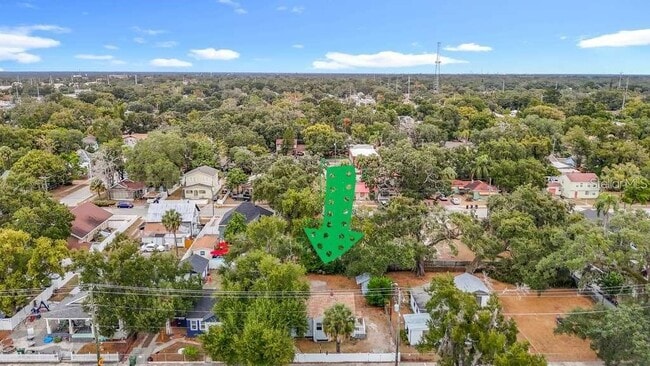 Building Photo - 1008 E 24th Ave