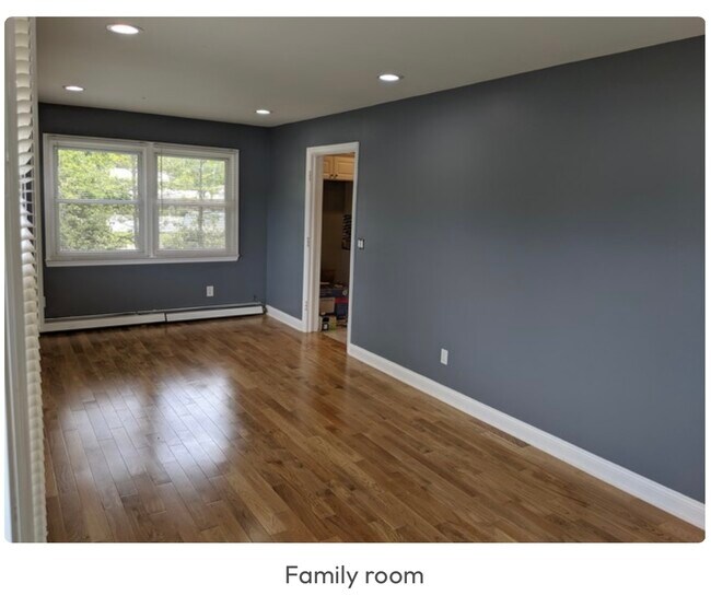 Family Room - 430 Littleton Rd