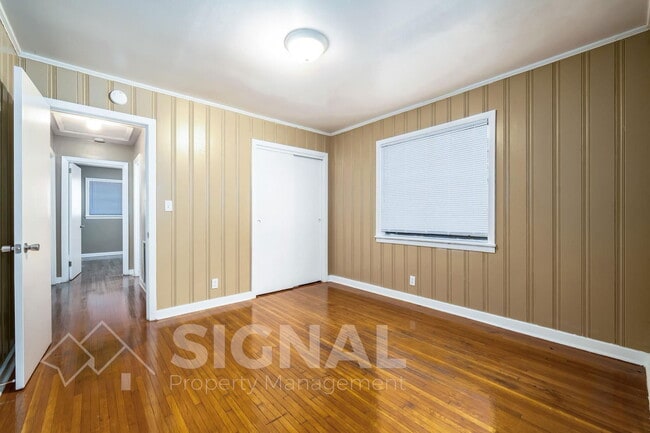 Building Photo - 2444 4th St NW