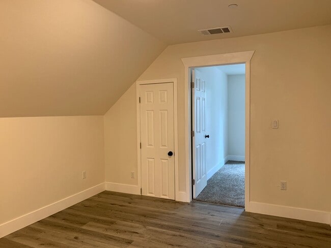 Building Photo - Mountain escape in Paradise!!