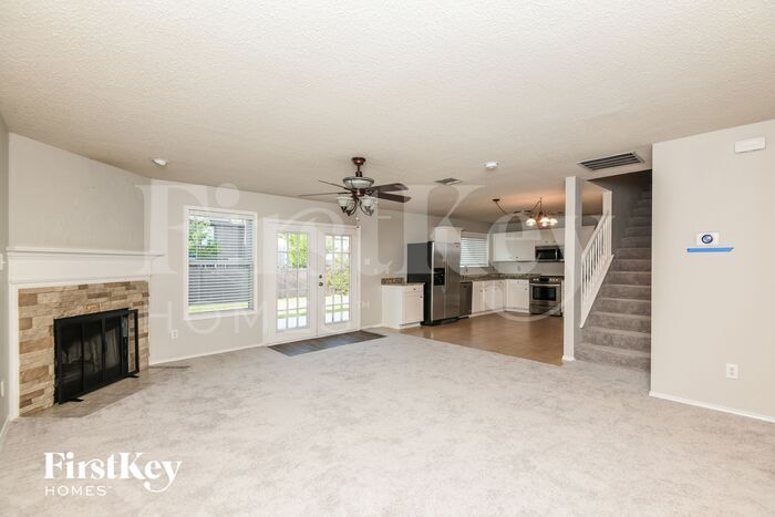 Building Photo - 4825 Leaf Hollow Dr