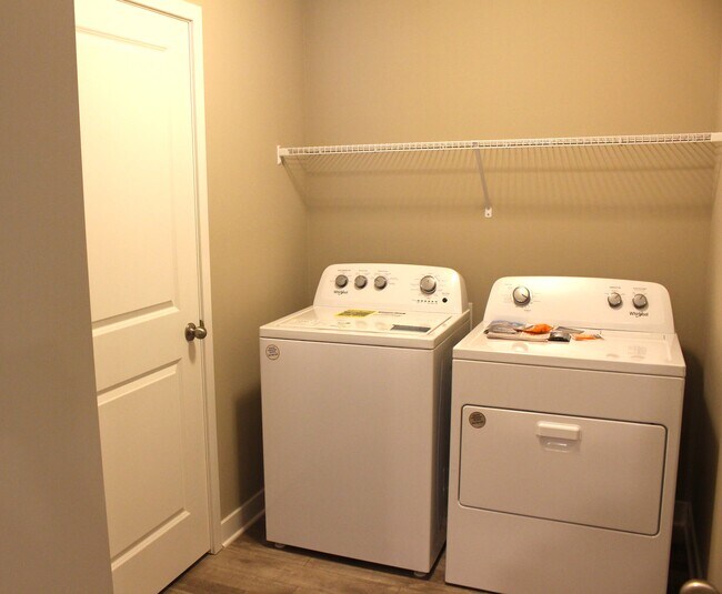 Laundry Room - 6524 Genevieve Trl