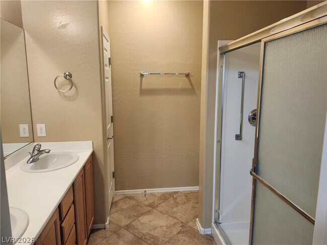 Building Photo - 2453 Erastus Dr