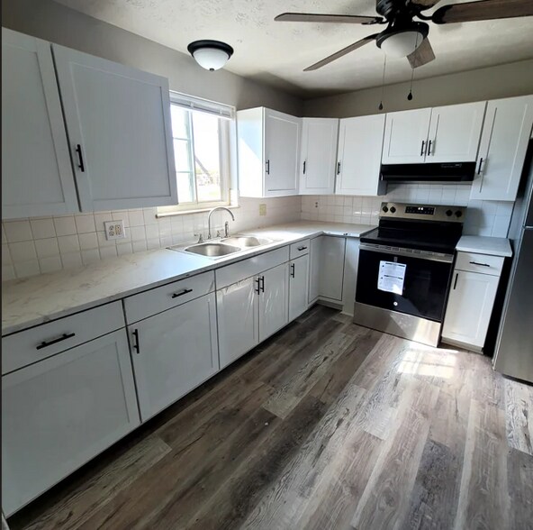 Building Photo - 4640 Applegrove St NW