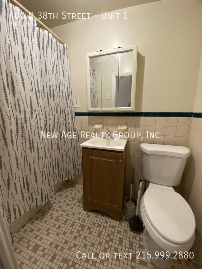 Building Photo - Two bedroom apartment in Powelton Village !