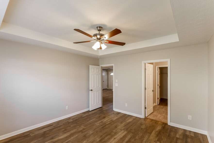 Building Photo - 236 Arrowhead Dr