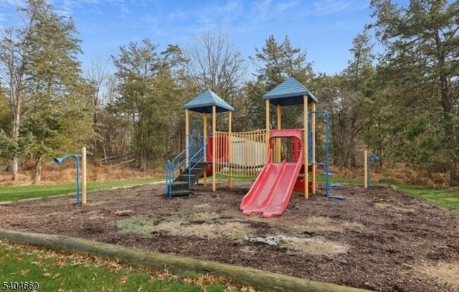 Building Photo - 360 Cotswold Pl