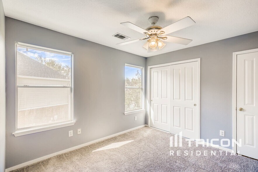 Building Photo - 3402 Marion Cir