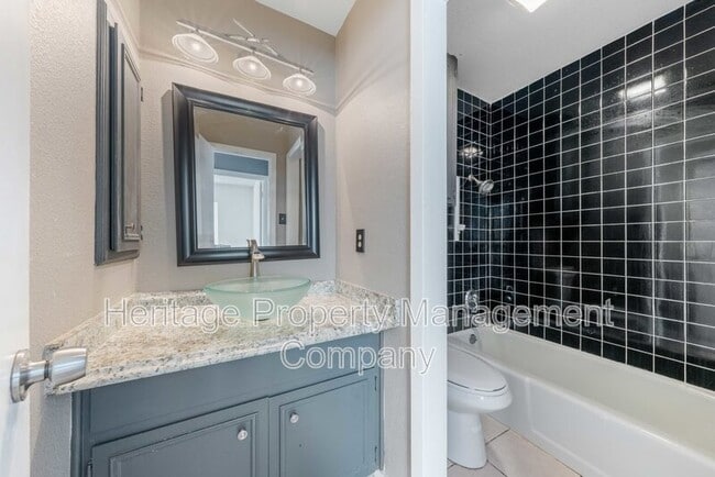 Building Photo - 7015 Forest Pine St