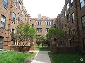Building Photo - 3513 N Racine Ave
