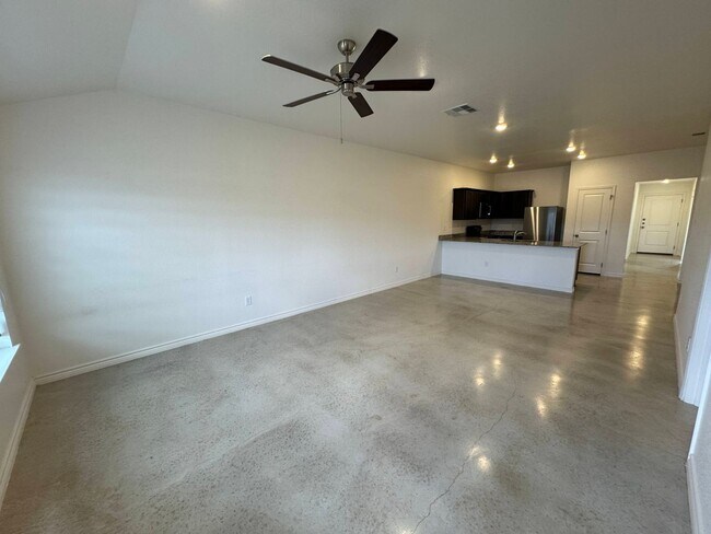 Building Photo - 1234 Lehmann Dr