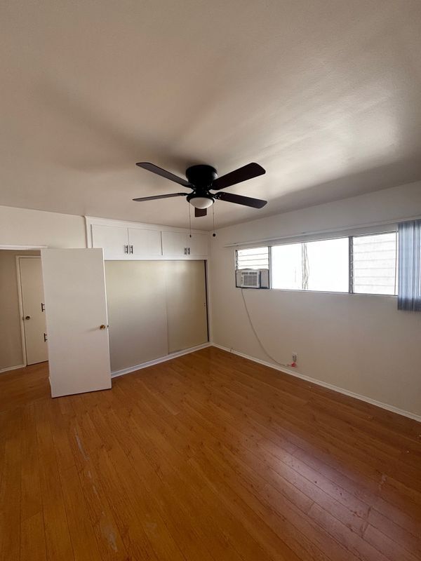 Building Photo - 924 N Ogden Dr