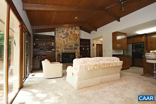Building Photo - 32 Dogleg Rd