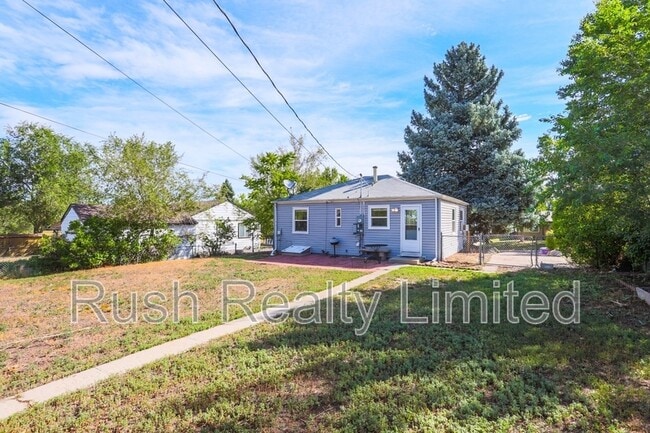 Building Photo - 1815 S Knox Ct