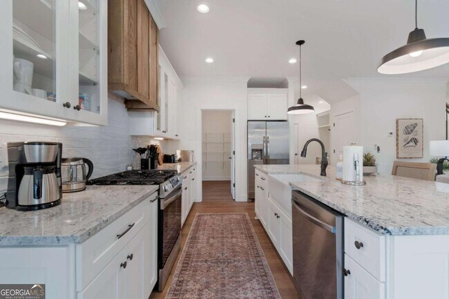 Building Photo - 629 Butterworth Rd