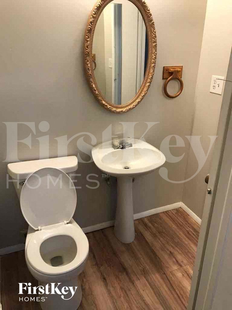 Building Photo - 5901 Pemberly Dr