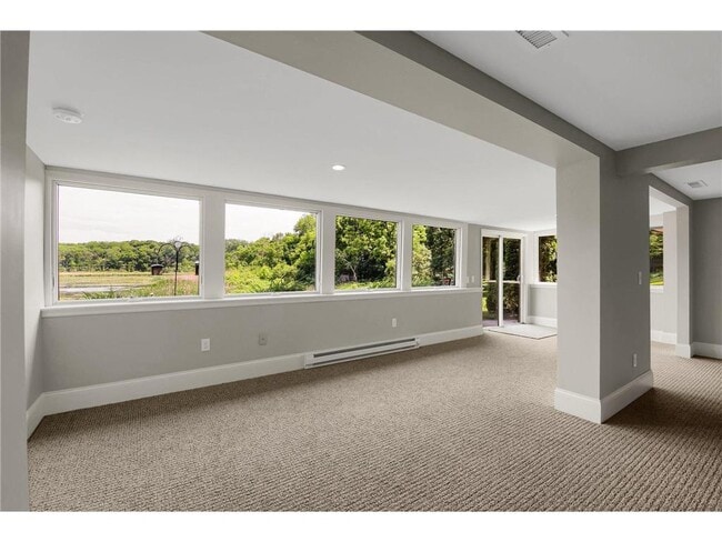 Building Photo - 3465 Deephaven Ave