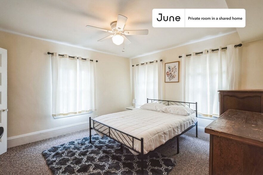 Primary Photo - Private bedroom in 6 bed/2.5 bath Home