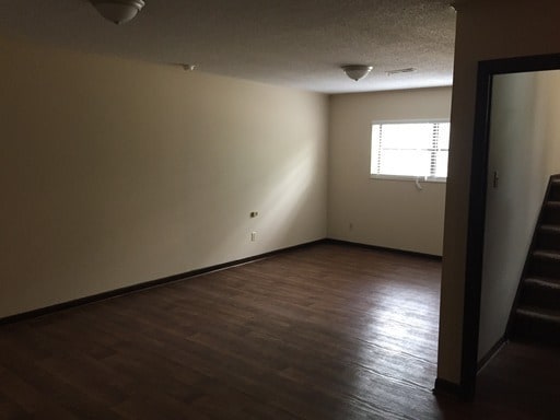 Building Photo - Lovely Home in desirable location