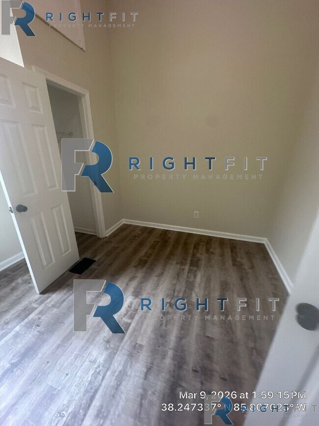 Building Photo - Newly Renovated Home in Louisville