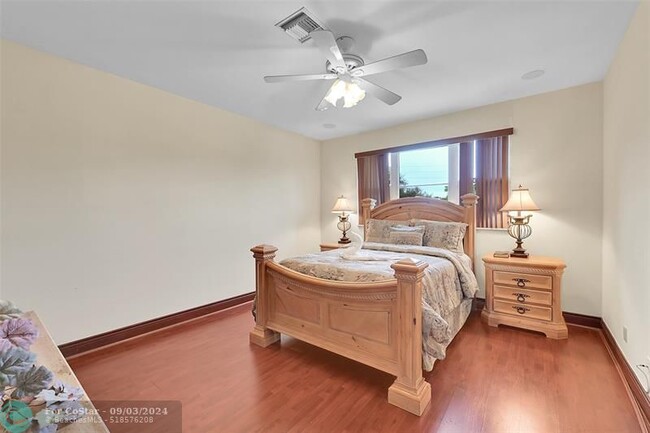 Building Photo - 4200 Coral Hills Dr
