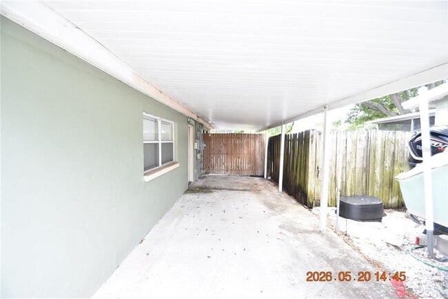Building Photo - 8720 Flame Vine Ave