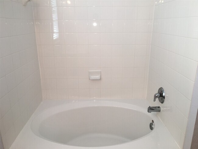 Building Photo - 2711 Cally Ct