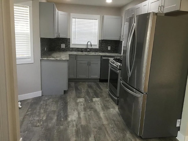 Building Photo - 2540 S High St